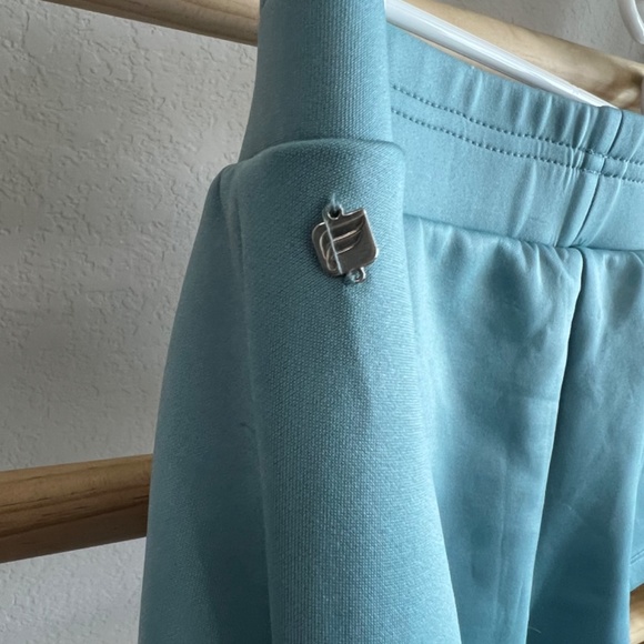 Fabletics Shorts - Picture 4 of 4